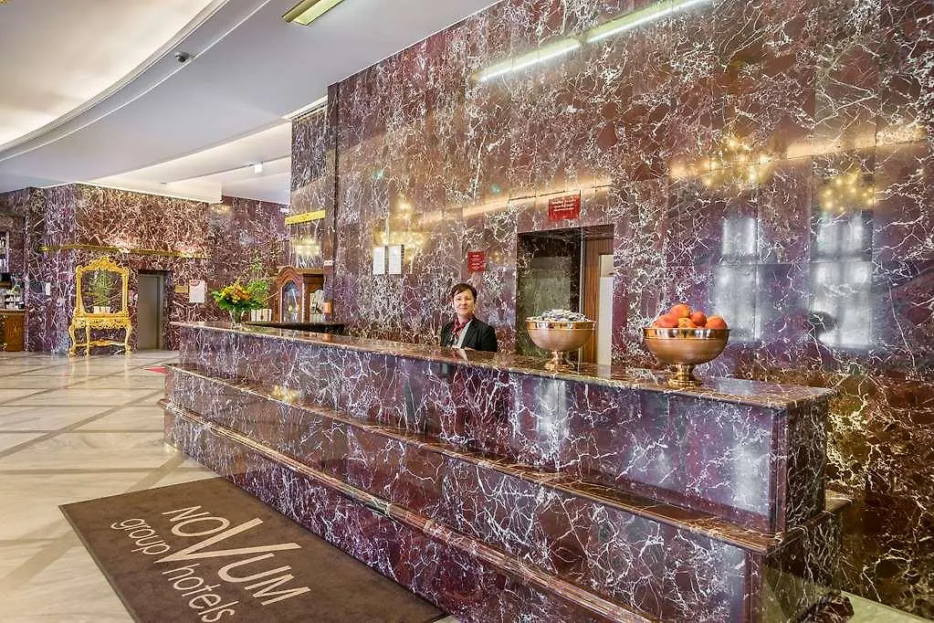 Hotel Unique Dortmund Hauptbahnhof 4*,
